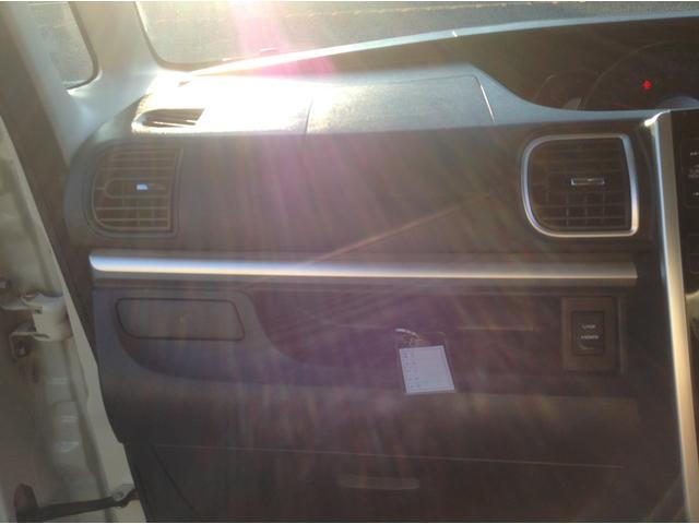 タント カスタムRS SA 両側電動スライドドア バックカメラ SDナビ フルセグTV CD/DVD再生 オートLEDライト フォグランプ アイドリングストップ 衝突軽減ブレーキ 横滑り防止 15インチAW プッシュスタート(22枚目)