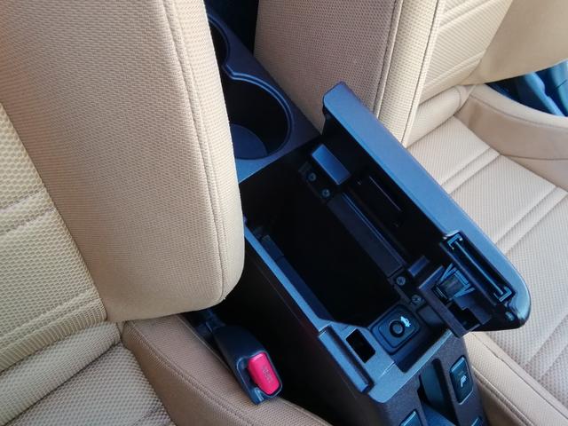 コペン ローブ　ＳＤナビ　ワンセグＴＶ　アイドリングストップ　横滑り防止　ＬＥＤヘッドライト　フォグランプ　ステアリングスイッチ　ＥＴＣ　１６インチアルミホイール　プッシュスタート　スマートキー　オートエアコン（9枚目）