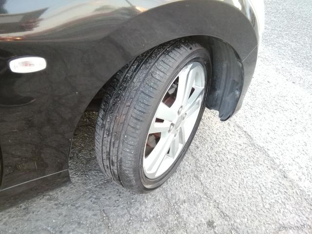 コペン ローブ　ＳＤナビ　ワンセグＴＶ　アイドリングストップ　横滑り防止　ＬＥＤヘッドライト　フォグランプ　ステアリングスイッチ　ＥＴＣ　１６インチアルミホイール　プッシュスタート　スマートキー　オートエアコン（12枚目）