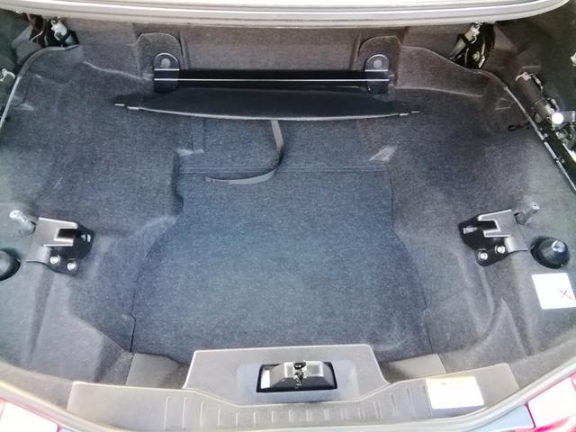 コペン ローブ　ＳＤナビ　ワンセグＴＶ　アイドリングストップ　横滑り防止　ＬＥＤヘッドライト　フォグランプ　ステアリングスイッチ　ＥＴＣ　１６インチアルミホイール　プッシュスタート　スマートキー　オートエアコン（13枚目）