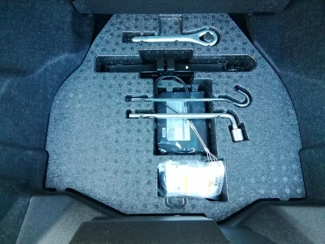 コペン ローブ　ＳＤナビ　ワンセグＴＶ　アイドリングストップ　横滑り防止　ＬＥＤヘッドライト　フォグランプ　ステアリングスイッチ　ＥＴＣ　１６インチアルミホイール　プッシュスタート　スマートキー　オートエアコン（14枚目）