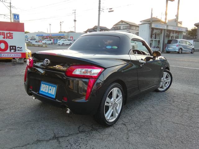 コペン ローブ　ＳＤナビ　ワンセグＴＶ　アイドリングストップ　横滑り防止　ＬＥＤヘッドライト　フォグランプ　ステアリングスイッチ　ＥＴＣ　１６インチアルミホイール　プッシュスタート　スマートキー　オートエアコン（31枚目）