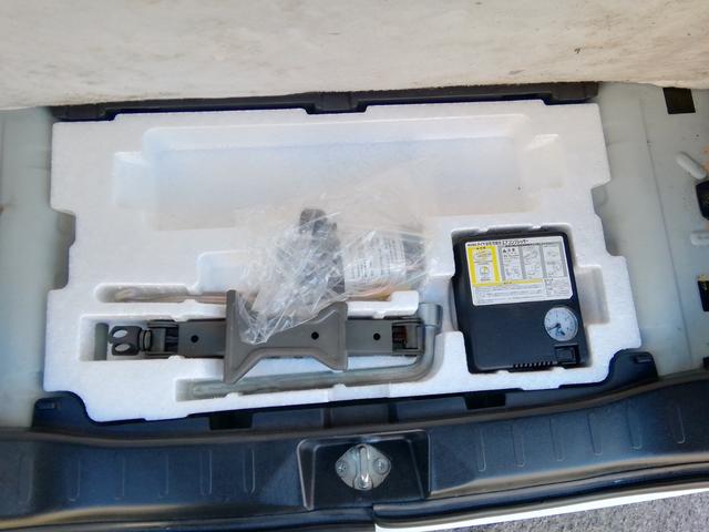 スペーシアカスタムＺ ターボ　走行４６９００ｋｍ　両側スライド左側電動　ナビＴＶ　Ｂｌｕｅｔｏｏｔｈ　ＣＤ／ＤＶＤ再生　車線逸脱警報　衝突軽減ブレーキ　横滑り防止　アイドリングストップ　オートＨＩＤライト　フォグ　１５インチＡＷ（8枚目）