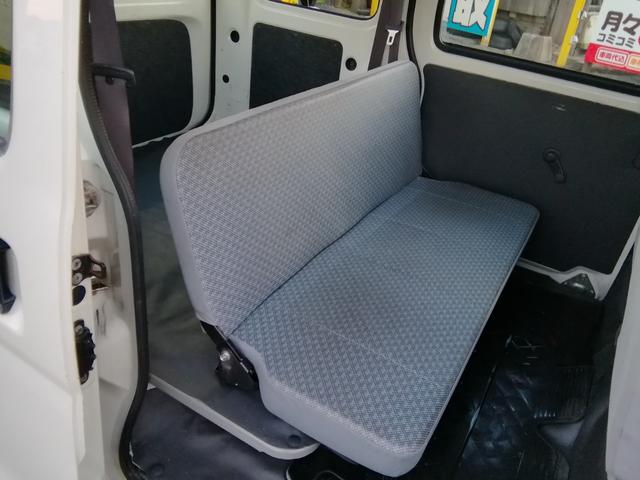 ハイゼットカーゴ スペシャル　走行３３２００ｋｍ　４ＷＤ切替　レンタカーアップ　４ナンバー商用バン　ライトレベライザー　ラジオ　エアコン　パワーステアリング　ダブルエアバック（10枚目）