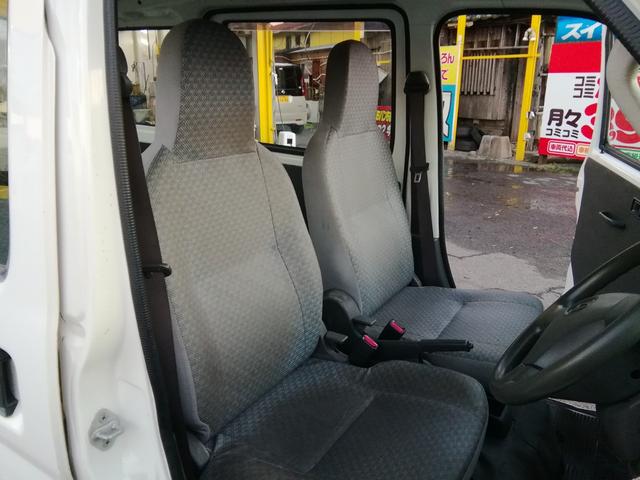 ハイゼットカーゴ スペシャル　走行３３２００ｋｍ　４ＷＤ切替　レンタカーアップ　４ナンバー商用バン　ライトレベライザー　ラジオ　エアコン　パワーステアリング　ダブルエアバック（14枚目）