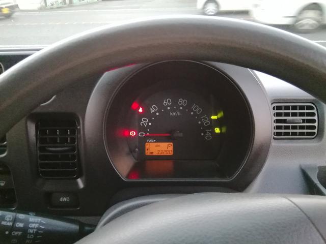 ハイゼットカーゴ スペシャル　走行３３２００ｋｍ　４ＷＤ切替　レンタカーアップ　４ナンバー商用バン　ライトレベライザー　ラジオ　エアコン　パワーステアリング　ダブルエアバック（15枚目）
