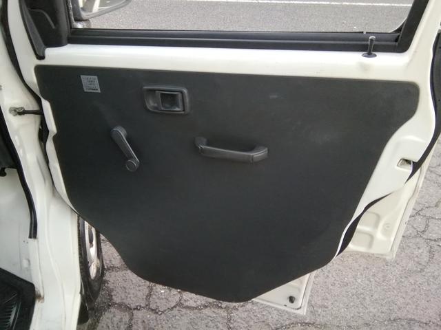 ハイゼットカーゴ スペシャル　走行３３２００ｋｍ　４ＷＤ切替　レンタカーアップ　４ナンバー商用バン　ライトレベライザー　ラジオ　エアコン　パワーステアリング　ダブルエアバック（25枚目）