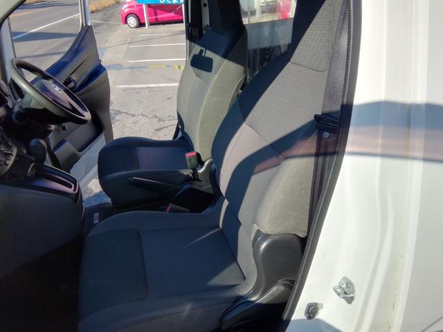 NV200バネットバン DX 走行54000km キーレス ライトレベライザー ラジオ エアコン パワーステアリング ABS ダブルエアバック(2枚目)
