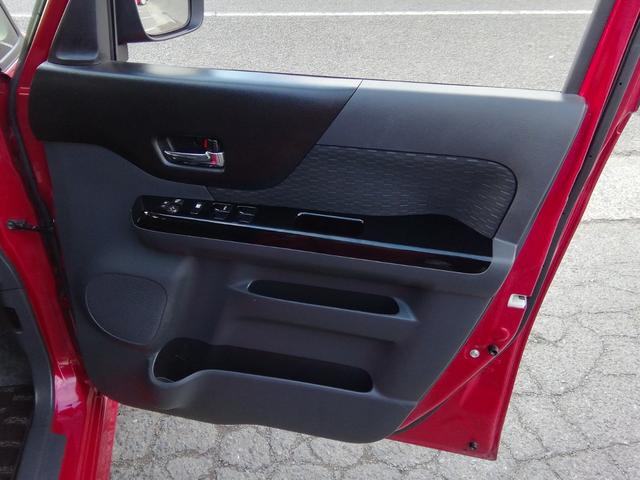 スペーシアカスタム ＸＳ　ワンオーナー　両側スライド左側電動　バックカメラ　ナビＴＶ　ＣＤ／ＤＶＤ再生　オートＨＩＤライト　フォグランプ　ＥＴＣ　電動格納ミラー　プッシュスタート　スマートキー　１４インチアルミホイール　ＡＡＣ（4枚目）