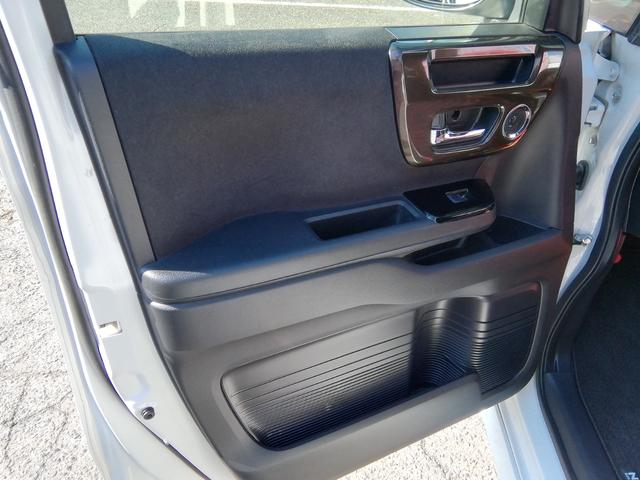 N-BOXカスタム G・Lターボホンダセンシング 両側電動スライドドア バックカメラ ナビTV Bluetooth 車線逸脱警報 衝突軽減ブレーキ 横滑り防止 パーキングアシスト アイドリングストップ パドルシフト ドラレコ ETC プッシュスタート(7枚目)