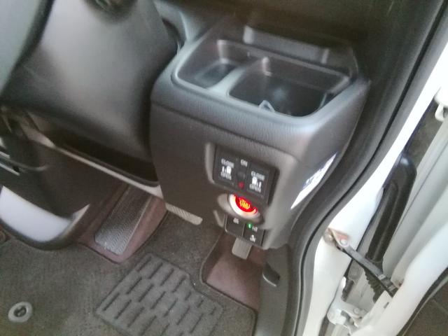 Ｎ－ＢＯＸカスタム Ｇ・Ｌホンダセンシング　両側電動スライドドア　バックカメラ　ナビＴＶ　車線逸脱警報　衝突軽減ブレーキ　横滑り防止　アイドリングストップ　クルーズコントロール　オートＬＥＤライト　電動格納ミラー　プッシュスタート　スマートキー（17枚目）