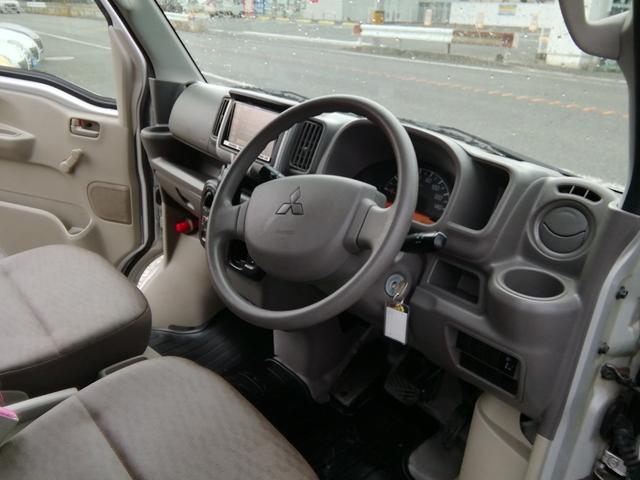 ミニキャブバン Ｍ　走行１９５５０ｋｍ！　４ナンバー商用バン　バックカメラ　ＳＤナビ　ワンセグＴＶ　ＣＤ再生　ライトレベライザー　エアコン　パワーステアリング　ダブルエアバック（3枚目）