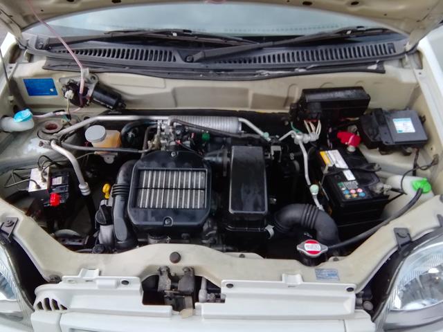 Keiワークス ベースグレード 5速MT RECAROシート 社外15インチアルミホイール フォグランプ CD再生 ラジオ 電動格納ミラー キーレス エアコン パワーステアリング パワーウィンドウ ABS ダブルエアバック(2枚目)