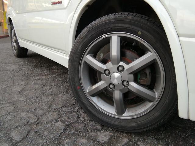 Keiワークス ベースグレード 5速MT RECAROシート 社外15インチアルミホイール フォグランプ CD再生 ラジオ 電動格納ミラー キーレス エアコン パワーステアリング パワーウィンドウ ABS ダブルエアバック(14枚目)