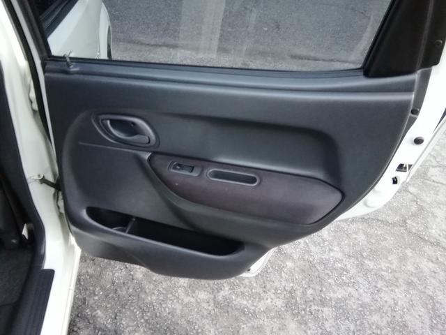 Keiワークス ベースグレード 5速MT RECAROシート 社外15インチアルミホイール フォグランプ CD再生 ラジオ 電動格納ミラー キーレス エアコン パワーステアリング パワーウィンドウ ABS ダブルエアバック(27枚目)