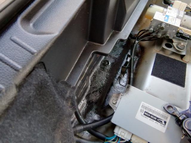 コペン アクティブトップ 5速MT 電動オープン タイミングチェーン 15インチアルミホイール HDDナビ フォグランプ ETC キーレス エアコン パワーステアリング パワーウィンドウ ABS ダブルエアバック(3枚目)