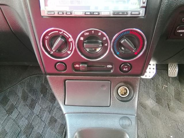 コペン アクティブトップ 5速MT 電動オープン タイミングチェーン 15インチアルミホイール HDDナビ フォグランプ ETC キーレス エアコン パワーステアリング パワーウィンドウ ABS ダブルエアバック(9枚目)