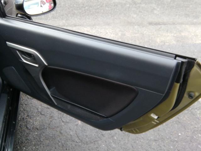 コペン エクスプレイ　５速ＭＴ　両席シートヒーター　バックカメラ　ＳＤナビ　ワンセグＴＶ　ＣＤ再生　ＬＥＤライト　フォグランプ　社外１５インチアルミホイール　横滑り防止　プッシュスタート　スマートキー　オートエアコン　ＰＳ（2枚目）