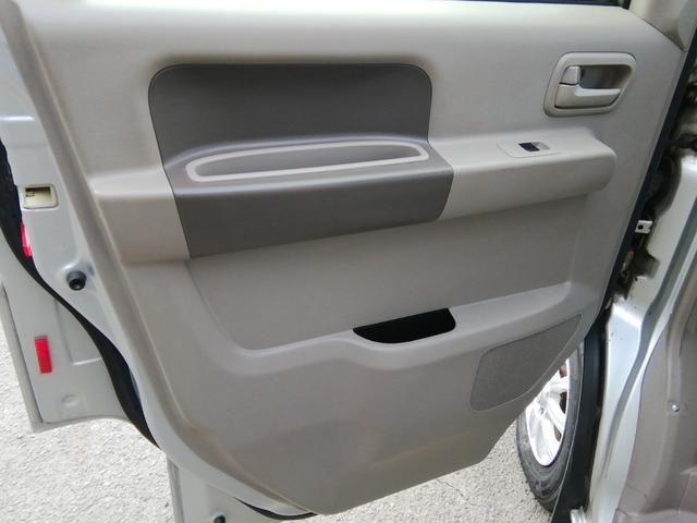 NV100クリッパーバン GX 走行45230km ワンオーナー 4ナンバー商用バン 荷室加工棚 フォグランプ ライトレベライザー 社外12インチアルミホイール キーレス エアコン パワーステアリング パワーウィンドウ ABS(7枚目)