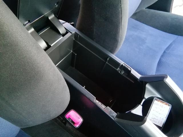 プリウス S 走行61250km SDナビ バックカメラ フルセグTV Bluetooth CD/DVD再生 オートHIDライト フォグランプ ETC 電動格納ミラー アイドリングストップ 社外15インチAW(39枚目)