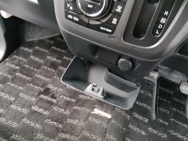 スペーシアカスタム ＴＳ　両側電動スライドドア　ナビ　ＣＤ／ＤＶＤ再生　オートＨＩＤライト　フォグランプ　アイドリングストップ　電動格納ミラー　１５インチアルミホイール　プッシュスタート　スマートキー　オートエアコン　ＰＳ（10枚目）