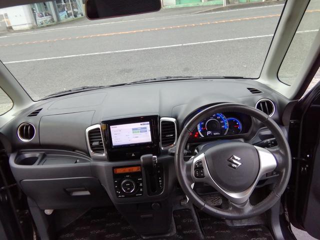 スペーシアカスタム ＴＳ　両側電動スライドドア　ナビ　ＣＤ／ＤＶＤ再生　オートＨＩＤライト　フォグランプ　アイドリングストップ　電動格納ミラー　１５インチアルミホイール　プッシュスタート　スマートキー　オートエアコン　ＰＳ（13枚目）