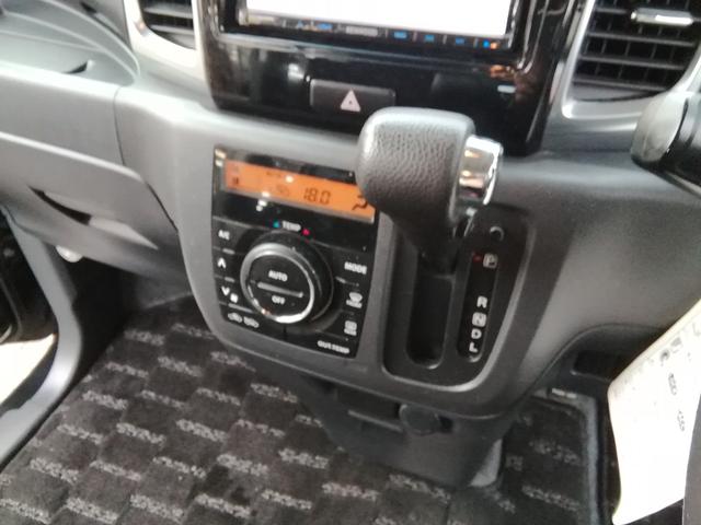 スペーシアカスタム ＴＳ　両側電動スライドドア　ナビ　ＣＤ／ＤＶＤ再生　オートＨＩＤライト　フォグランプ　アイドリングストップ　電動格納ミラー　１５インチアルミホイール　プッシュスタート　スマートキー　オートエアコン　ＰＳ（14枚目）