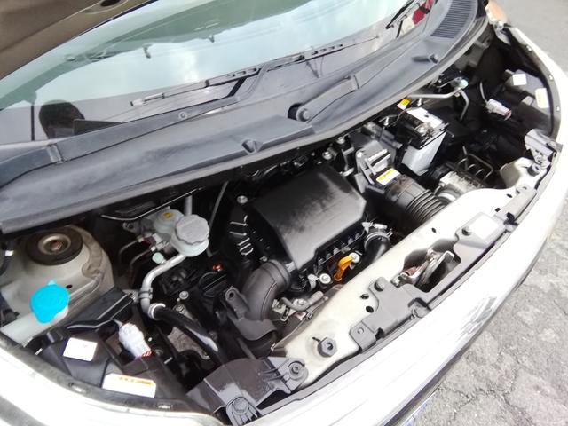 スペーシアカスタム ＴＳ　両側電動スライドドア　ナビ　ＣＤ／ＤＶＤ再生　オートＨＩＤライト　フォグランプ　アイドリングストップ　電動格納ミラー　１５インチアルミホイール　プッシュスタート　スマートキー　オートエアコン　ＰＳ（16枚目）