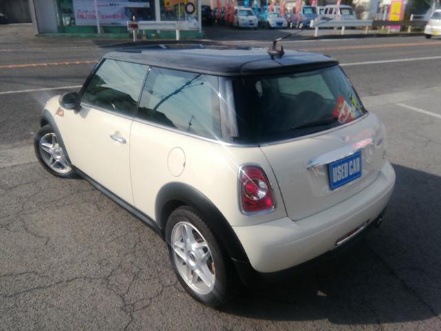 MINI クーパー 走行53331km ETC 電動格納ミラー LEDライト フォグランプ CD再生 16インチアルミホイール プッシュスタート スマートキー オートエアコン パワーステアリング パワーウィンドウ ABS(32枚目)