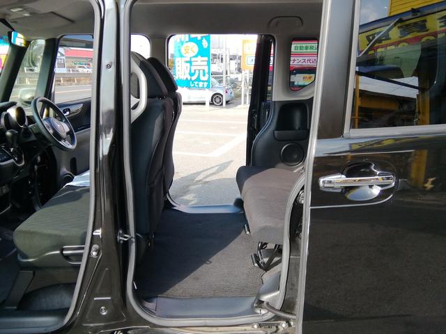 Ｎ－ＢＯＸカスタム Ｇ　ＳＳパッケージ　両側電動スライドドア　ＳＤナビ　ワンセグＴＶ　バックカメラ　ＣＤ／ＤＶＤ　Ｂｌｕｅｔｏｏｔｈ　オートＨＩＤライト　フォグランプ　衝突軽減ブレーキ　横滑り防止　アイドリングストップ　１４インチＡＷ（4枚目）