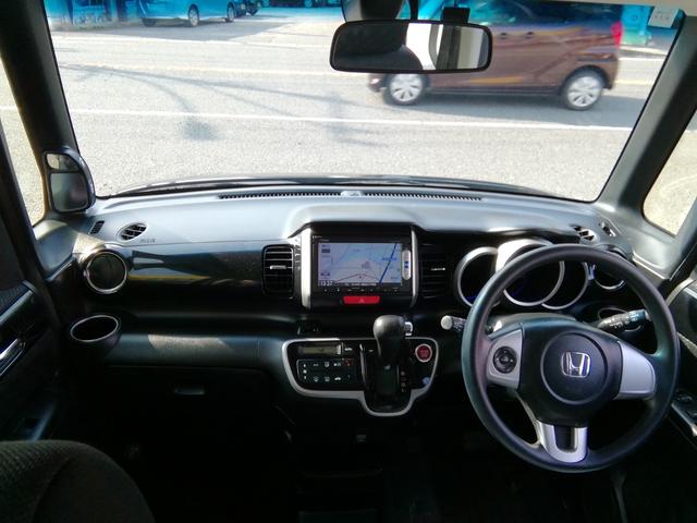 Ｎ－ＢＯＸカスタム Ｇ　ＳＳパッケージ　両側電動スライドドア　ＳＤナビ　ワンセグＴＶ　バックカメラ　ＣＤ／ＤＶＤ　Ｂｌｕｅｔｏｏｔｈ　オートＨＩＤライト　フォグランプ　衝突軽減ブレーキ　横滑り防止　アイドリングストップ　１４インチＡＷ（18枚目）