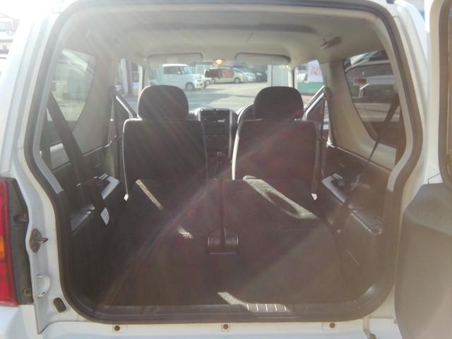 ＡＺオフロード ＸＣ　５速ＭＴ　４ＷＤ切替　ルーフレール　背面タイヤ　フォグランプ　ＣＤ再生　ライトレベライザー　電動格納ミラー　１６インチアルミホイール　エアコン　パワーステアリング　パワーウィンドウ　ＡＢＳ（20枚目）