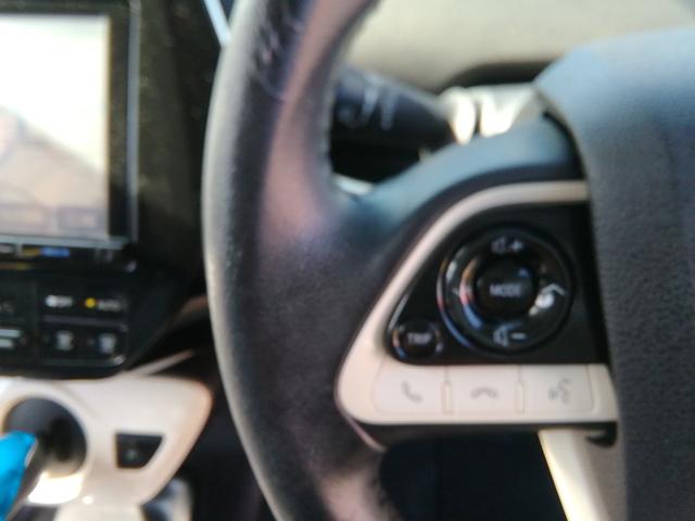 プリウス Ｓツーリングセレクション　モデリスタエアロ　ＳＤナビ　バックカメラ　フルセグＴＶ　Ｂｌｕｅｔｏｏｔｈ　ＣＤ／ＤＶＤ　クルーズコントロール　アイドリングストップ　衝突軽減ブレーキ　横滑り防止　オートＬＥＤライト　１７インチＡＷ（10枚目）