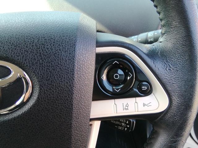 プリウス Ｓツーリングセレクション　モデリスタエアロ　ＳＤナビ　バックカメラ　フルセグＴＶ　Ｂｌｕｅｔｏｏｔｈ　ＣＤ／ＤＶＤ　クルーズコントロール　アイドリングストップ　衝突軽減ブレーキ　横滑り防止　オートＬＥＤライト　１７インチＡＷ（31枚目）