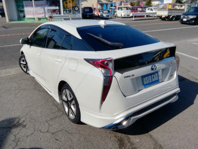 プリウス Ｓツーリングセレクション　モデリスタエアロ　ＳＤナビ　バックカメラ　フルセグＴＶ　Ｂｌｕｅｔｏｏｔｈ　ＣＤ／ＤＶＤ　クルーズコントロール　アイドリングストップ　衝突軽減ブレーキ　横滑り防止　オートＬＥＤライト　１７インチＡＷ（35枚目）