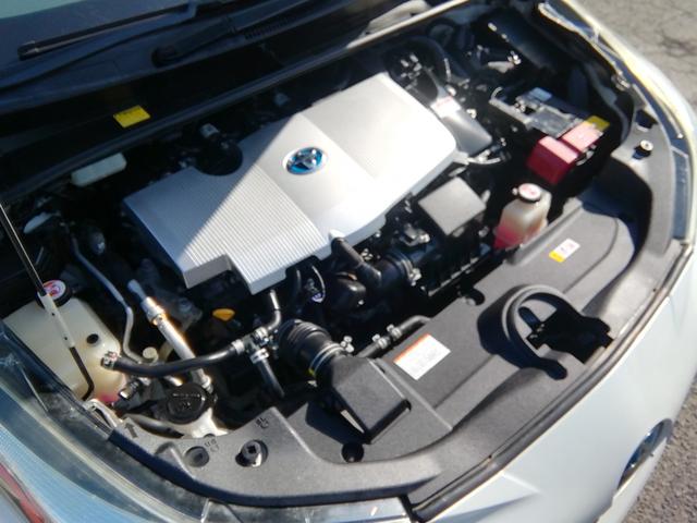 プリウス Ｓツーリングセレクション　モデリスタエアロ　ＳＤナビ　バックカメラ　フルセグＴＶ　Ｂｌｕｅｔｏｏｔｈ　ＣＤ／ＤＶＤ　クルーズコントロール　アイドリングストップ　衝突軽減ブレーキ　横滑り防止　オートＬＥＤライト　１７インチＡＷ（39枚目）