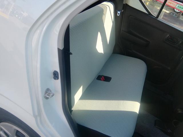 アルト Ｌ　走行３９６８０ＫＭ　運転席シートヒーター　ＣＤ再生　アイドリングストップ　横滑り防止　ライトレベライザー　キーレス　エアコン　パワーステアリング　パワーウィンドウ　ＡＢＳ　ダブルエアバック（16枚目）