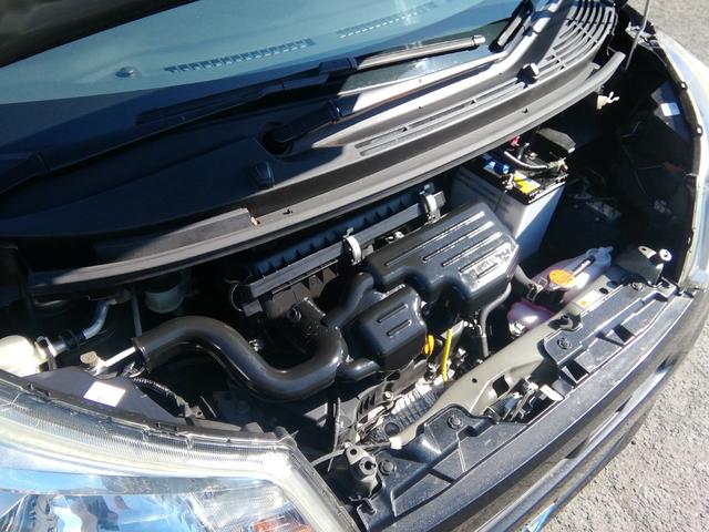 ムーヴ Ｘ　ＳＡＩＩ　走行３１８９０ＫＭ　車線逸脱警報　衝突軽減ブレーキ　横滑り防止　アイドリングストップ　オートライト　電動格納ミラー　ＣＤ社外１４インチアルミホイール　プッシュスタート　スマートキー　オートエアコン（4枚目）