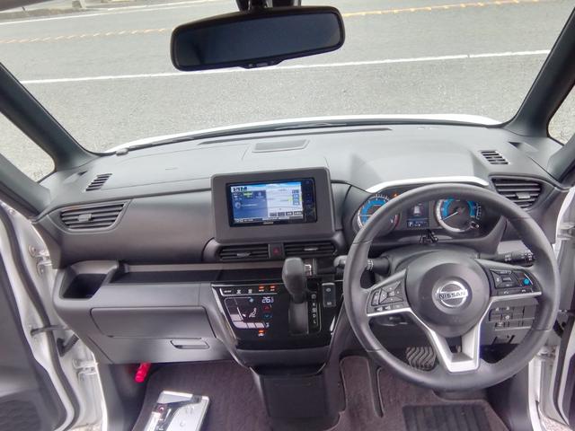 ルークス ハイウェイスター　Ｇターボプロパイロットエディション　両側電動スライドドア　全方位カメラ　ＳＤナビ　フルセグＴＶ　Ｂｌｕｅｔｏｏｔｈ　ＣＤ／ＤＶＤ　クルーズコントロール　衝突軽減ブレーキ　横滑り防止　アイドリングストップ　電動格納ミラー　プッシュスタート（4枚目）