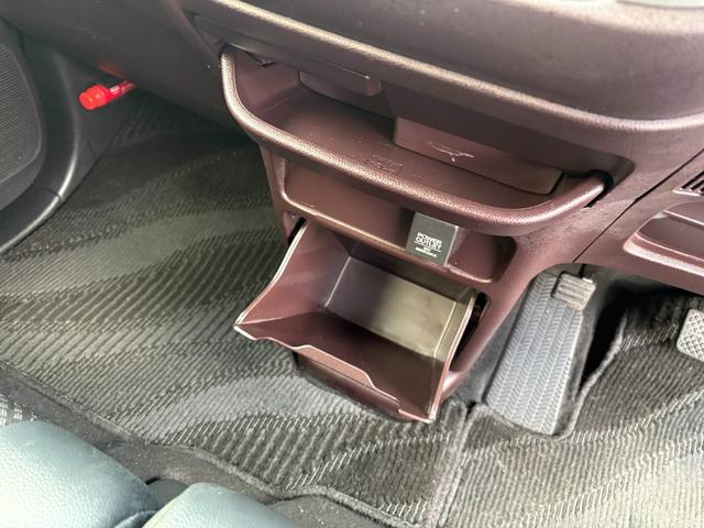 �c�Ǝ��Ԃ͂P�O�F�O�O�`�P�X�F�O�O�@�y�E���E�j�����c�Ƃ��Ă��܂��I�@�@���T���j���͒�x�������������Ă���܂����i�Q�@�Q�j��