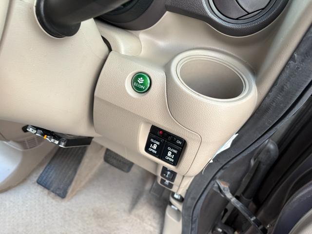 �c�Ǝ��Ԃ͂P�O�F�O�O�`�P�X�F�O�O�@�y�E���E�j�����c�Ƃ��Ă��܂��I�@�@���T���j���͒�x�������������Ă���܂����i�Q�@�Q�j��