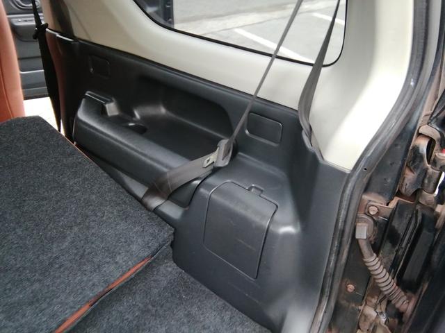 ジムニー ランドベンチャー　４ＷＤ切替　リフトアップ　ＨＤＤナビ　ワンセグＴＶ　ＣＤ／ＤＶＤ再生　社外１６インチＡＷ　フォグランプ　ハードカバー付き背面タイヤ　ハーフレザーシート　電動格納ミラー　ライトレベライザー　エアコン（17枚目）