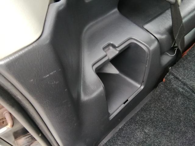 ジムニー ランドベンチャー　４ＷＤ切替　リフトアップ　ＨＤＤナビ　ワンセグＴＶ　ＣＤ／ＤＶＤ再生　社外１６インチＡＷ　フォグランプ　ハードカバー付き背面タイヤ　ハーフレザーシート　電動格納ミラー　ライトレベライザー　エアコン（38枚目）