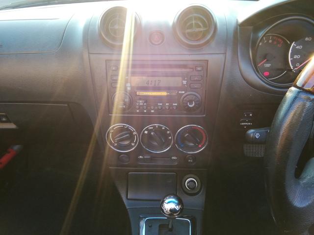 コペン タンレザーエディション　電動オープン　ＭＯＭＯステアリング　両席ヒーター付革シート　ＣＤ再生　フォグランプ　ＥＴＣ　キーレス　１４インチアルミホイール　パワーステアリング　パワーウィンドウ　ＡＢＳ　ダブルエアバック（3枚目）