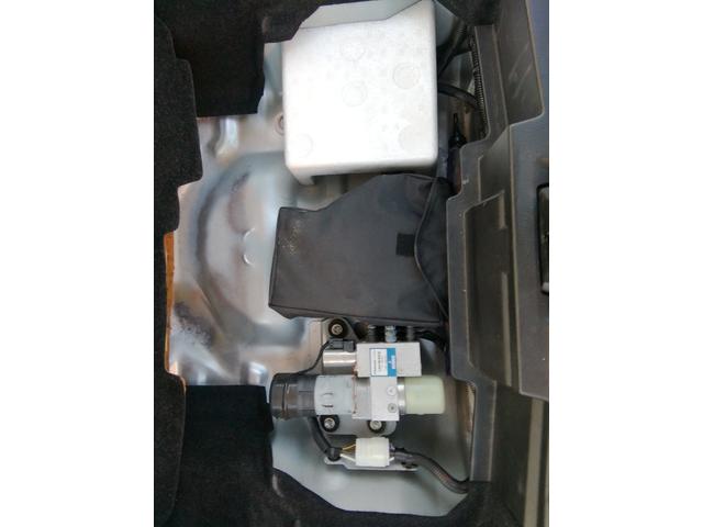 コペン タンレザーエディション　電動オープン　ＭＯＭＯステアリング　両席ヒーター付革シート　ＣＤ再生　フォグランプ　ＥＴＣ　キーレス　１４インチアルミホイール　パワーステアリング　パワーウィンドウ　ＡＢＳ　ダブルエアバック（28枚目）