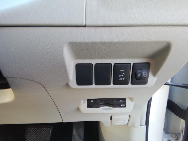 プリウスアルファ Ｓ　走行７１５３０ＫＭ　ＳＤナビ　バックカメラ　ワンセグＴＶ　電格ミラー　アイドリングストップ　横滑り防止　ライトレベライザー　ステアリングスイッチ　ＥＴＣ　１６インチＡＷ　プッシュスタート　スマートキー（10枚目）