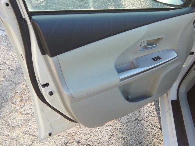 プリウスアルファ Ｓ　走行７１５３０ＫＭ　ＳＤナビ　バックカメラ　ワンセグＴＶ　電格ミラー　アイドリングストップ　横滑り防止　ライトレベライザー　ステアリングスイッチ　ＥＴＣ　１６インチＡＷ　プッシュスタート　スマートキー（26枚目）