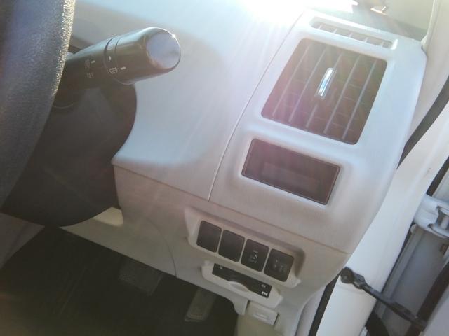 プリウスアルファ Ｓ　走行７１５３０ＫＭ　ＳＤナビ　バックカメラ　ワンセグＴＶ　電格ミラー　アイドリングストップ　横滑り防止　ライトレベライザー　ステアリングスイッチ　ＥＴＣ　１６インチＡＷ　プッシュスタート　スマートキー（28枚目）