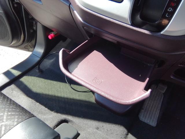 N-WGNカスタム G・LパッケージSSクールパッケージ バックカメラ SDナビ フルセグTV CD/DVD再生 ハーフレザーシート クルーズコントロール オートHIDライト フォグランプ 電動格納ミラ ETC 14インチAW プッシュスタート スマートキー(16枚目)