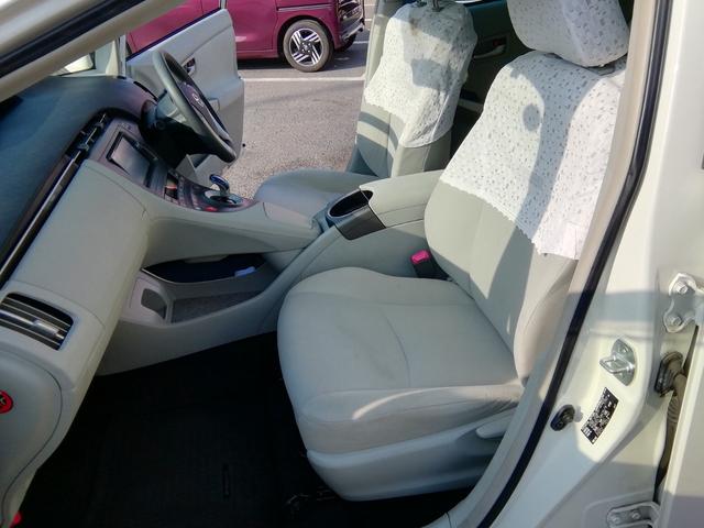 プリウス Ｓ　走行６４５３０ｋｍ　ＳＤナビ　フルセグＴＶ　バックカメラ　Ｂｌｕｅｔｏｏｔｈ　ＣＤ／ＤＶＤ再生　電動格納ミラー　オートＨＩＤライト　フォグランプ　アイドリングストップ　横滑り防止　ＥＴＣ　Ｐスタート（15枚目）